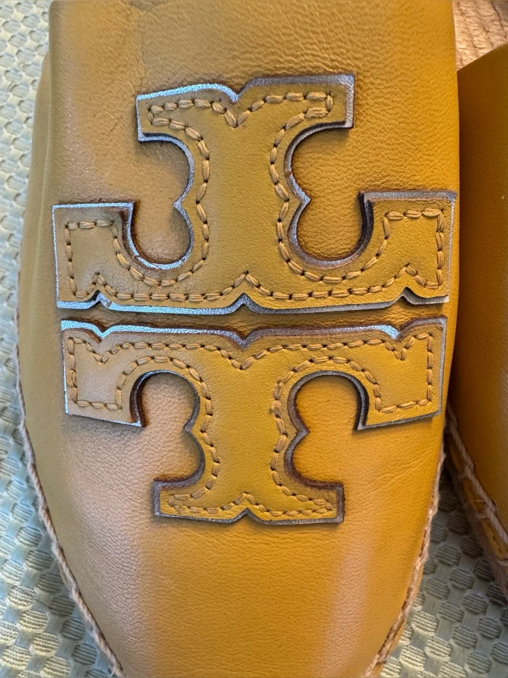 Classic Tory Burch Size 9 Mustard Yellow Leather Logo Espadrille Flats. NEW
